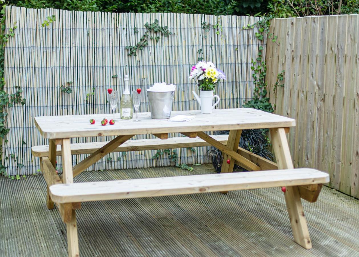 Entire Family Home , Large Rear Garden And Free Parking Belfast Exterior foto